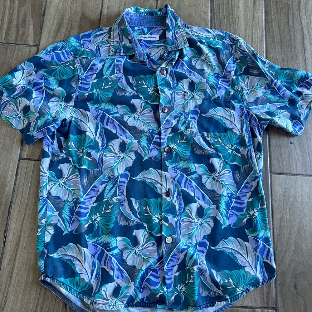 Tommy Bahama Camp Shirt Men's M Lounge 100% Silk Hawaiian Blue Floral Palm Leave
